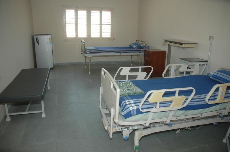DSC_0226.JPG - Shraddha Hospital Private room