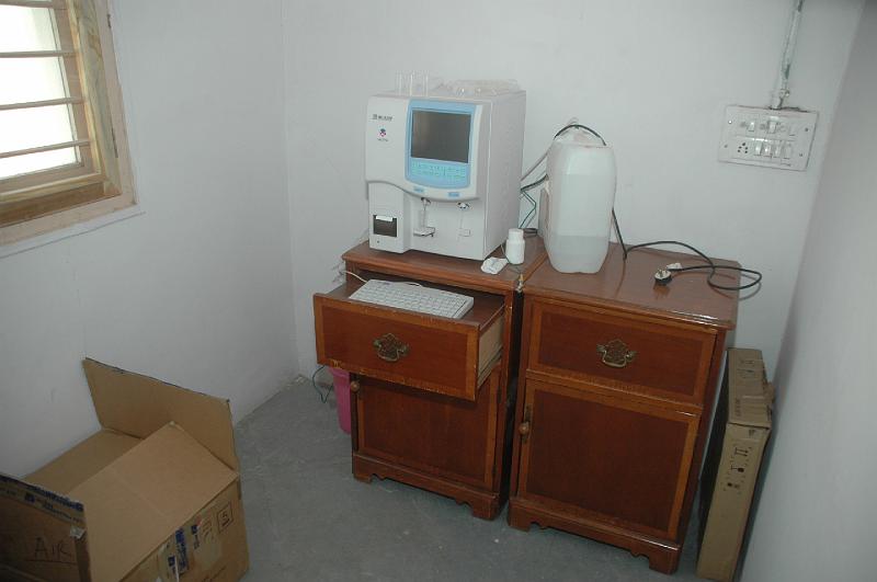 DSC_0234.JPG - Diagnostic Lab equipment
